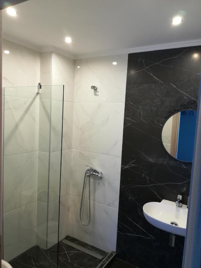 Alma Libre Luxury Apartment 2 Nikiti  Exteriör bild